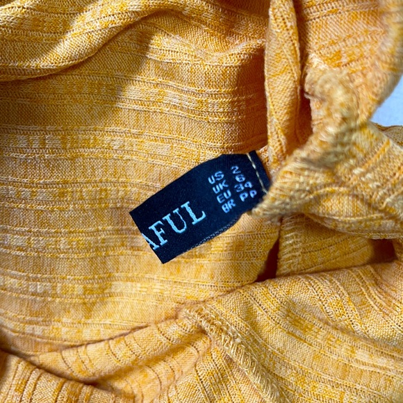 Yellow Crop Top - Picture 2 of 3